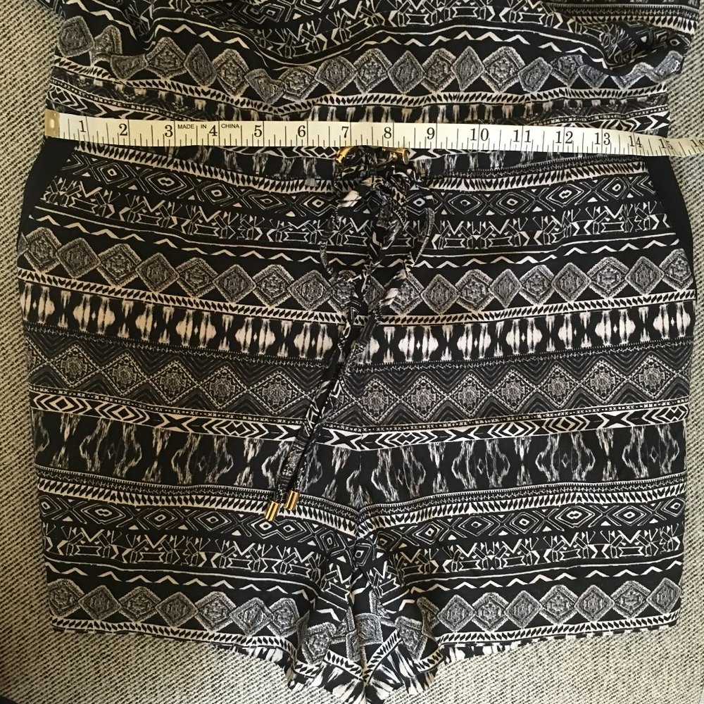 Nwot Cach Black And White Print Romper, Size S - image 5